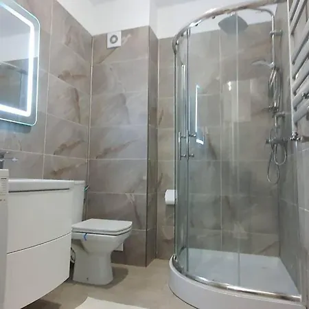 Alezzy Studio 90 * Navodari